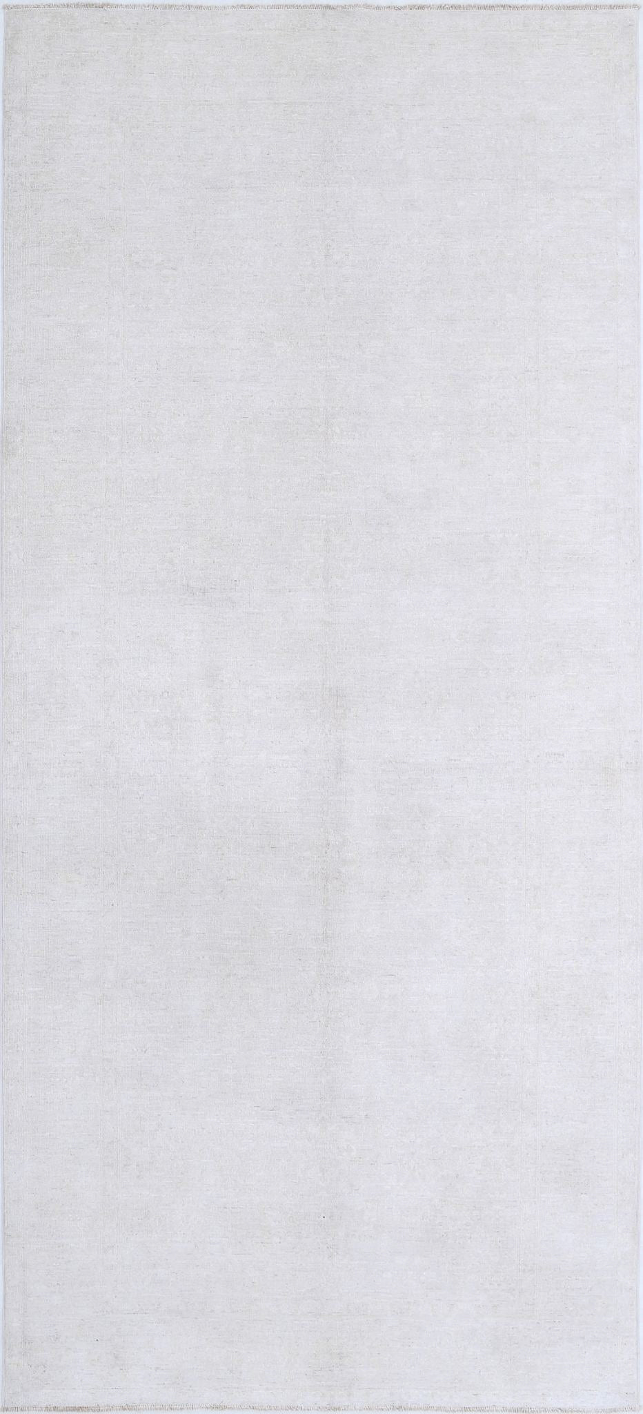 Hand Knotted Fine Serenity Wool Rug - 4'9'' x 10'9''