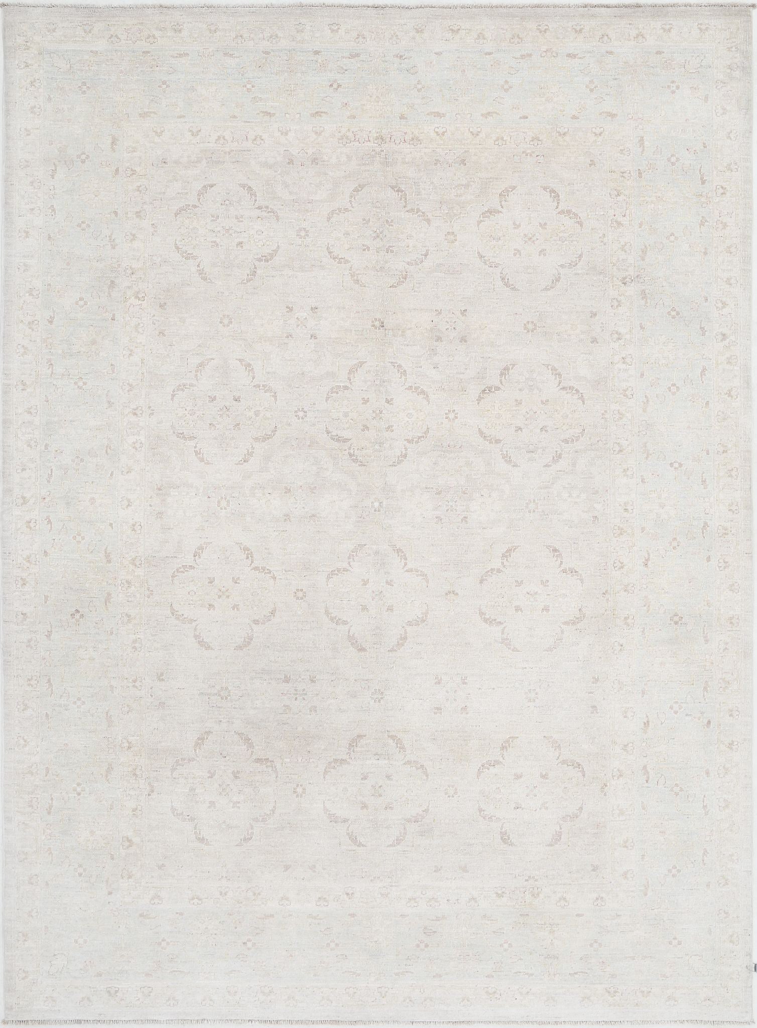 Hand Knotted Fine Serenity Wool Rug - 6'2'' x 8'3''