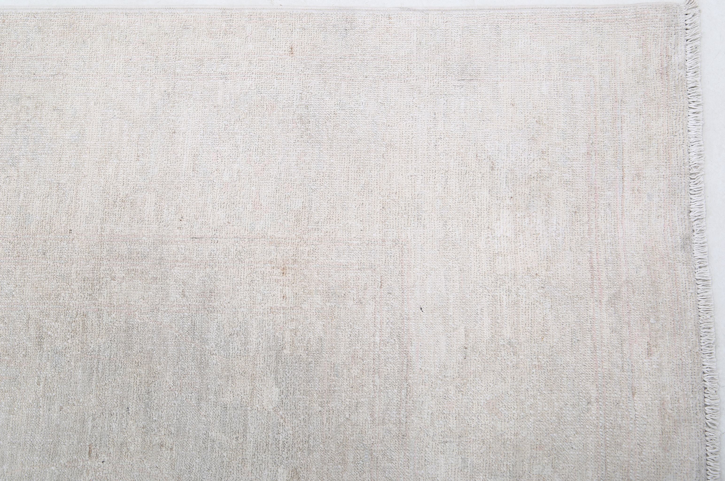 The Faded Horizon