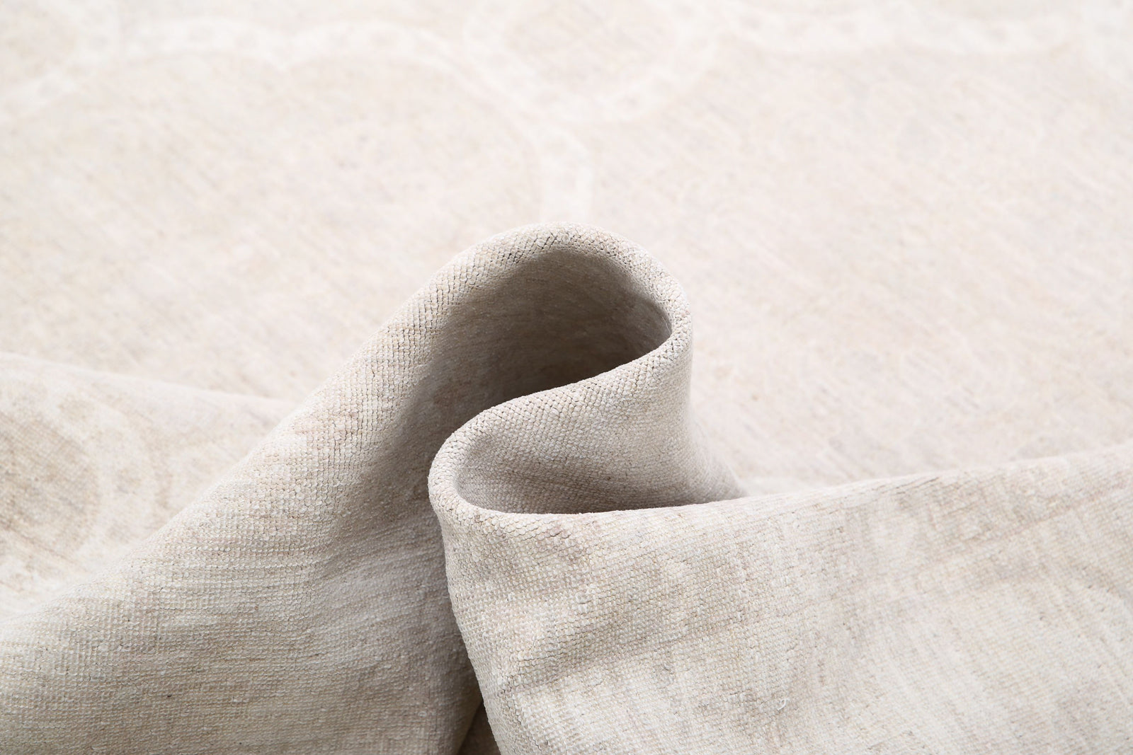 Hand Knotted Fine Serenity Wool Rug - 8'0'' x 10'0''