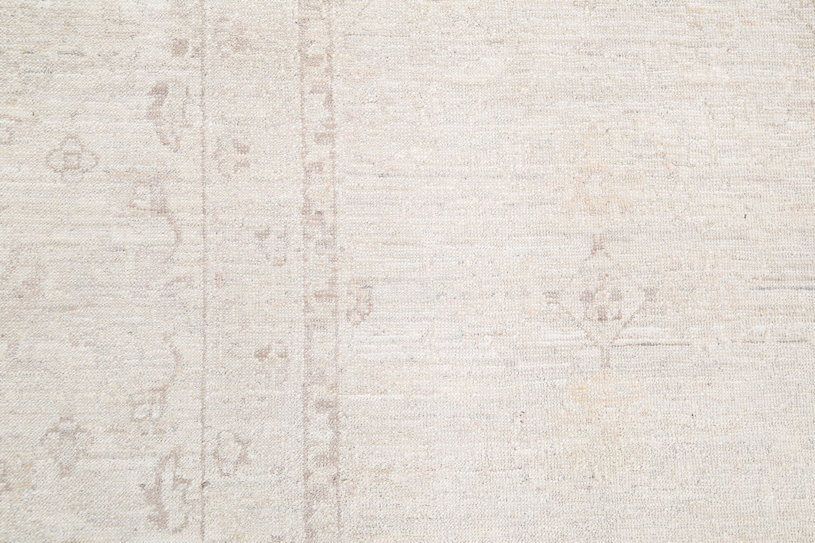 Hand Knotted Fine Serenity Wool Rug - 8'1'' x 9'10''