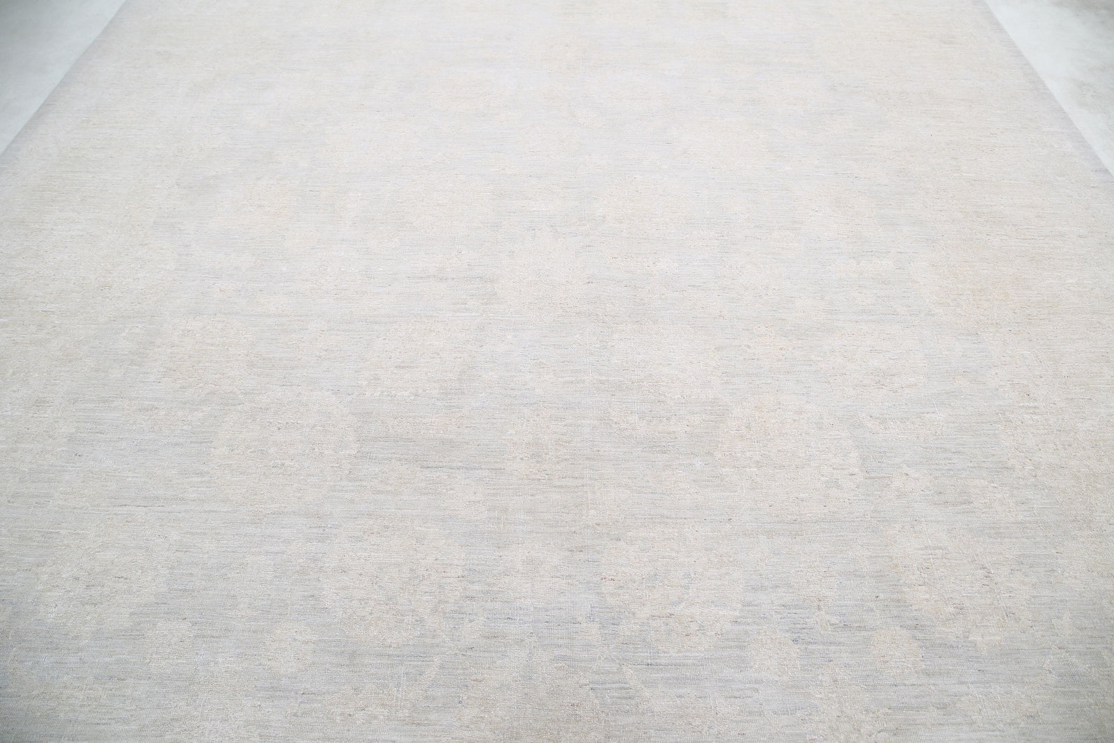 Hand Knotted Fine Serenity Wool Rug - 9'1'' x 11'7''