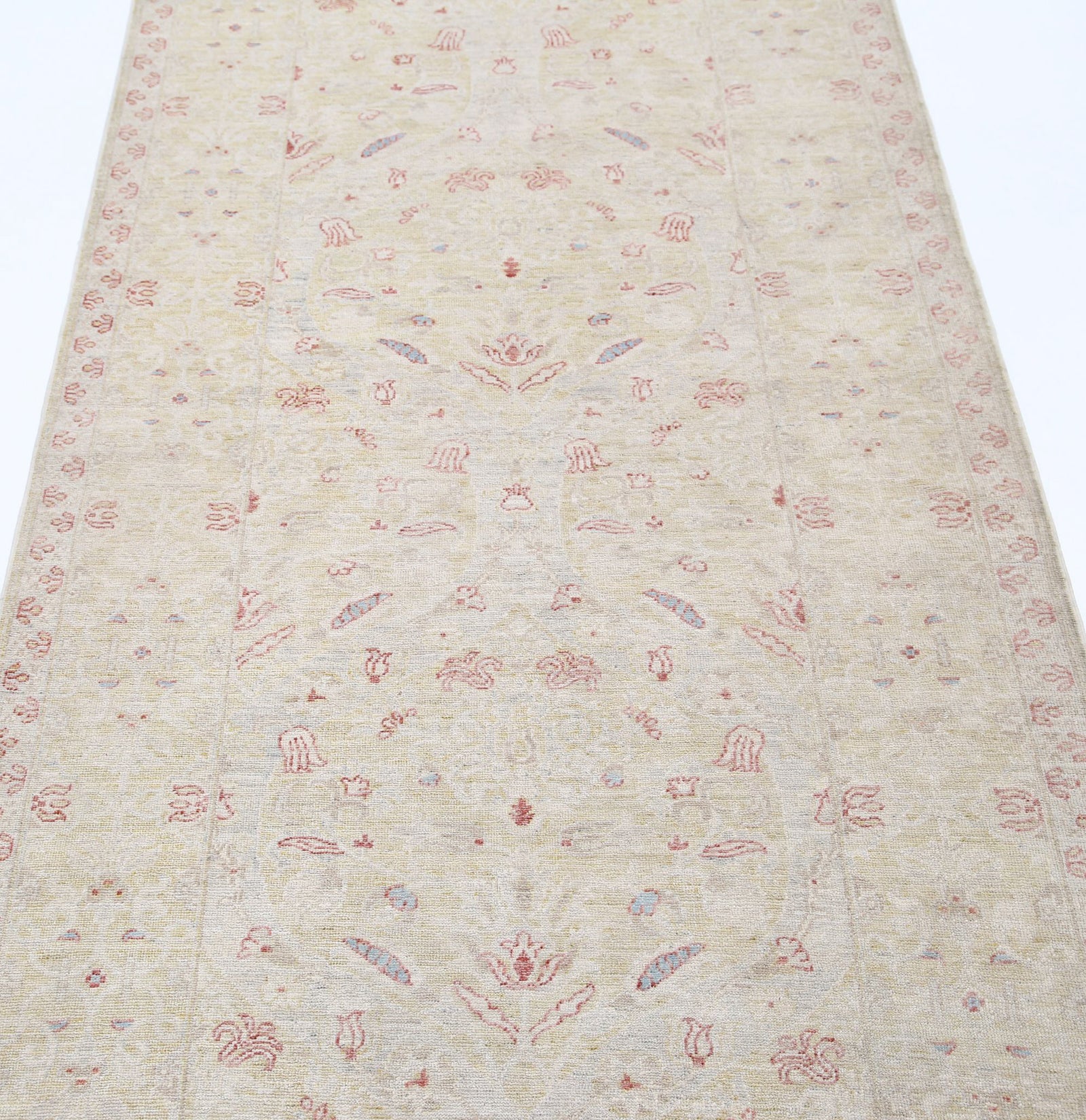 Hand Knotted Fine Serenity Wool Rug - 3'5'' x 10'6''