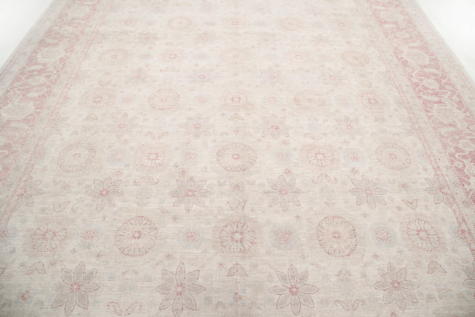 Serenity-hand-knotted-tabriz-wool-rug-5019366-4.jpg