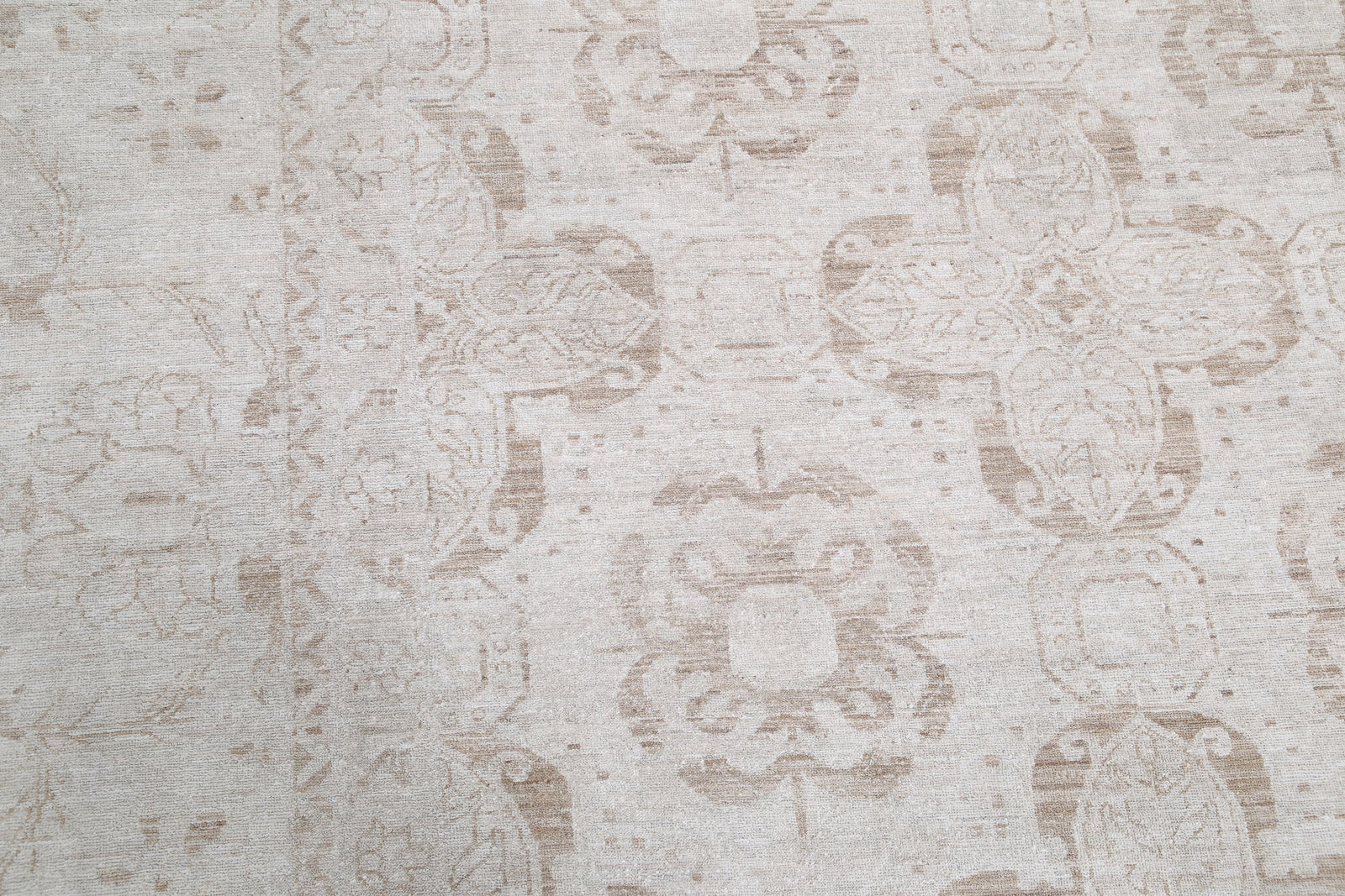 Serenity-hand-knotted-tabriz-wool-rug-5024518-6.jpg