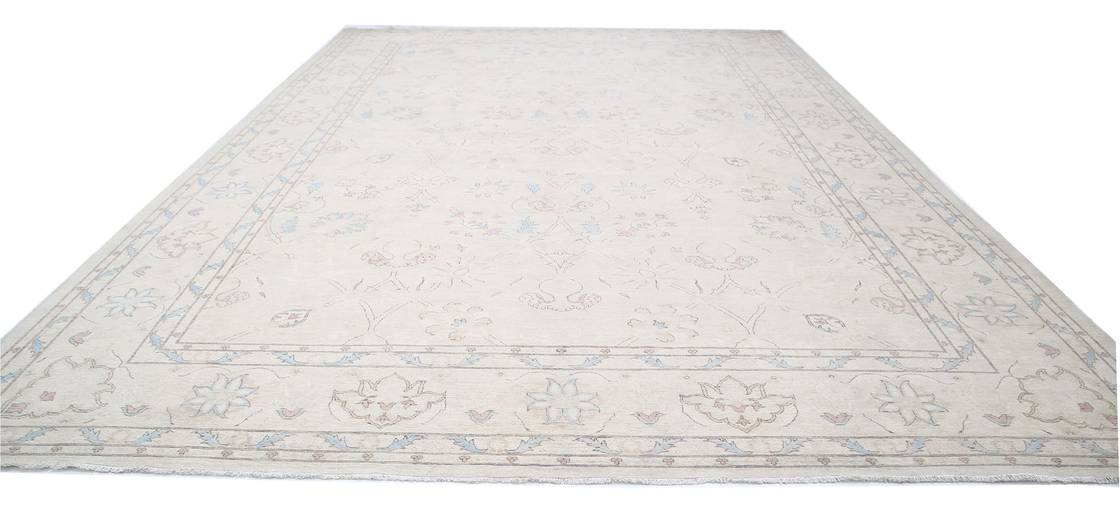 Serenity-hand-knotted-tabriz-wool-rug-5024947-3.jpg