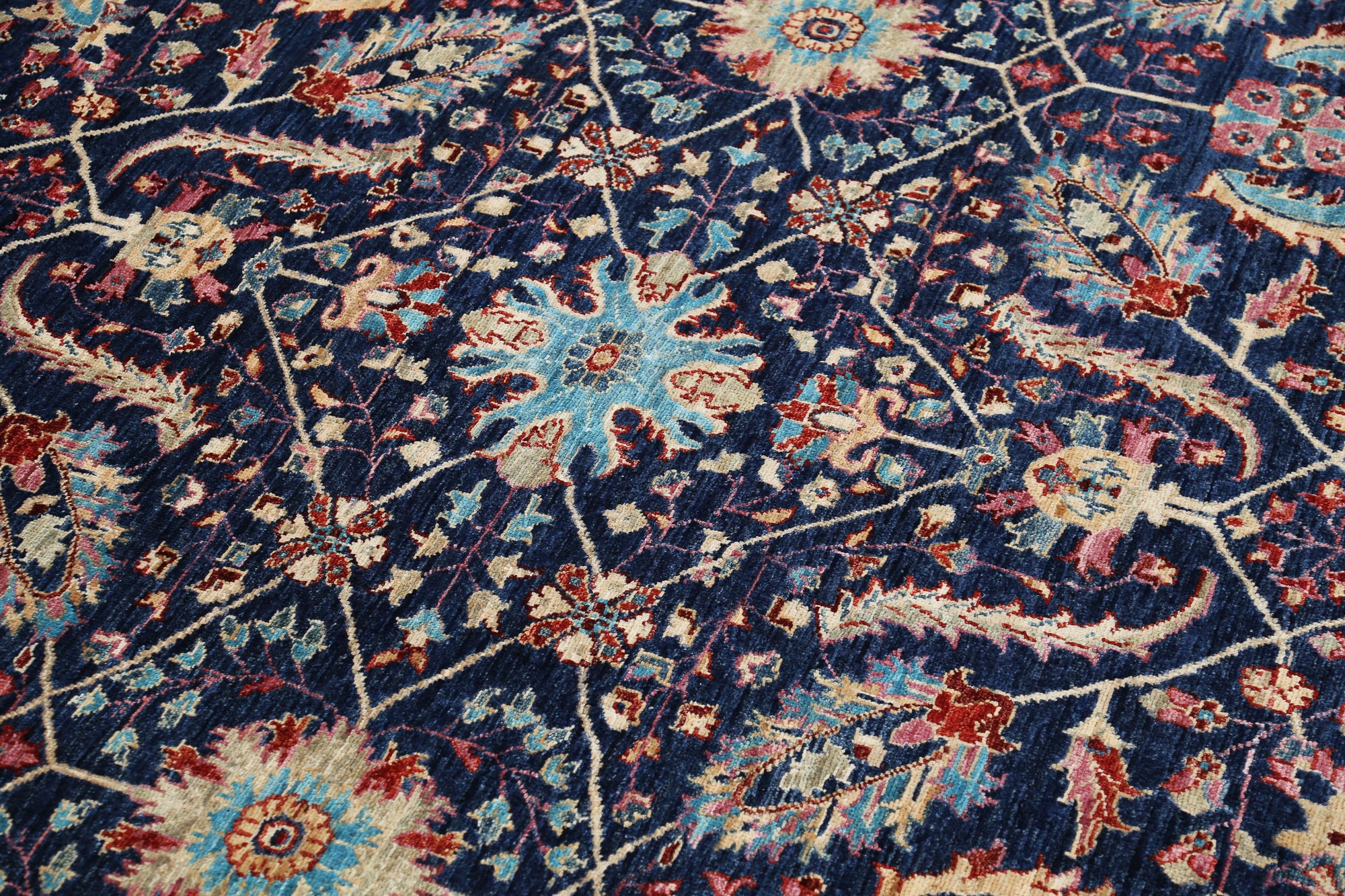 Sultanabad-hand-knotted-farhan-wool-rug-5024938-6.jpg