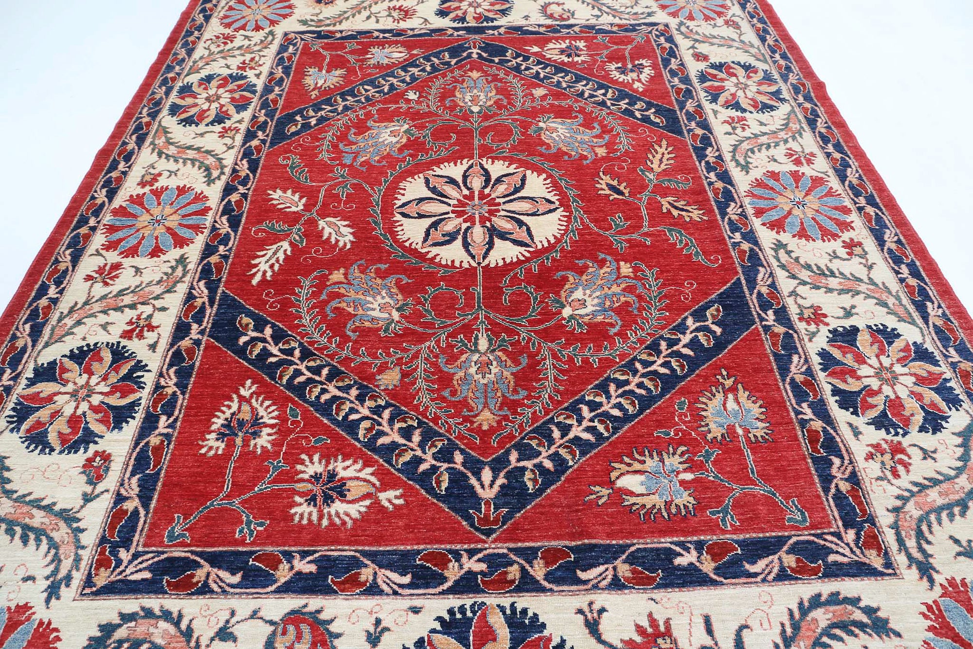 Suzani-hand-knotted-farhan-wool-rug-5013058-4.jpg