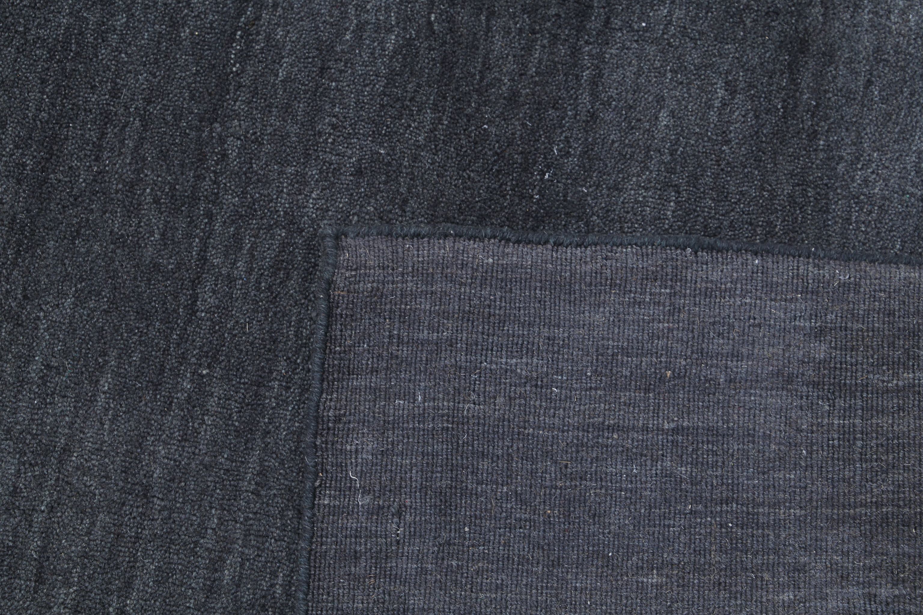 Hand Made Modern Solid Wool Rug - 6'6'' x 6'6''