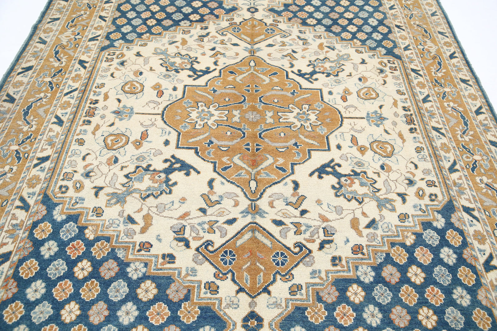 Ziegler - Chobi - Peshawar -hand-knotted-farhan-gul-wool-rug-5024334-4.jpg