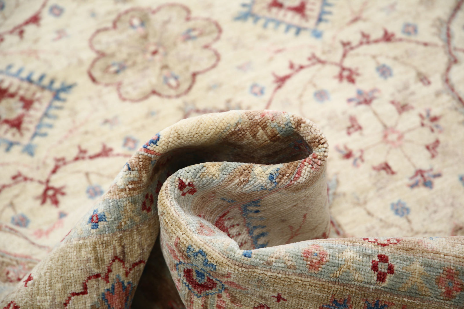 Hand Knotted Ziegler Farhan Wool Rug - 5'6'' x 8'3''