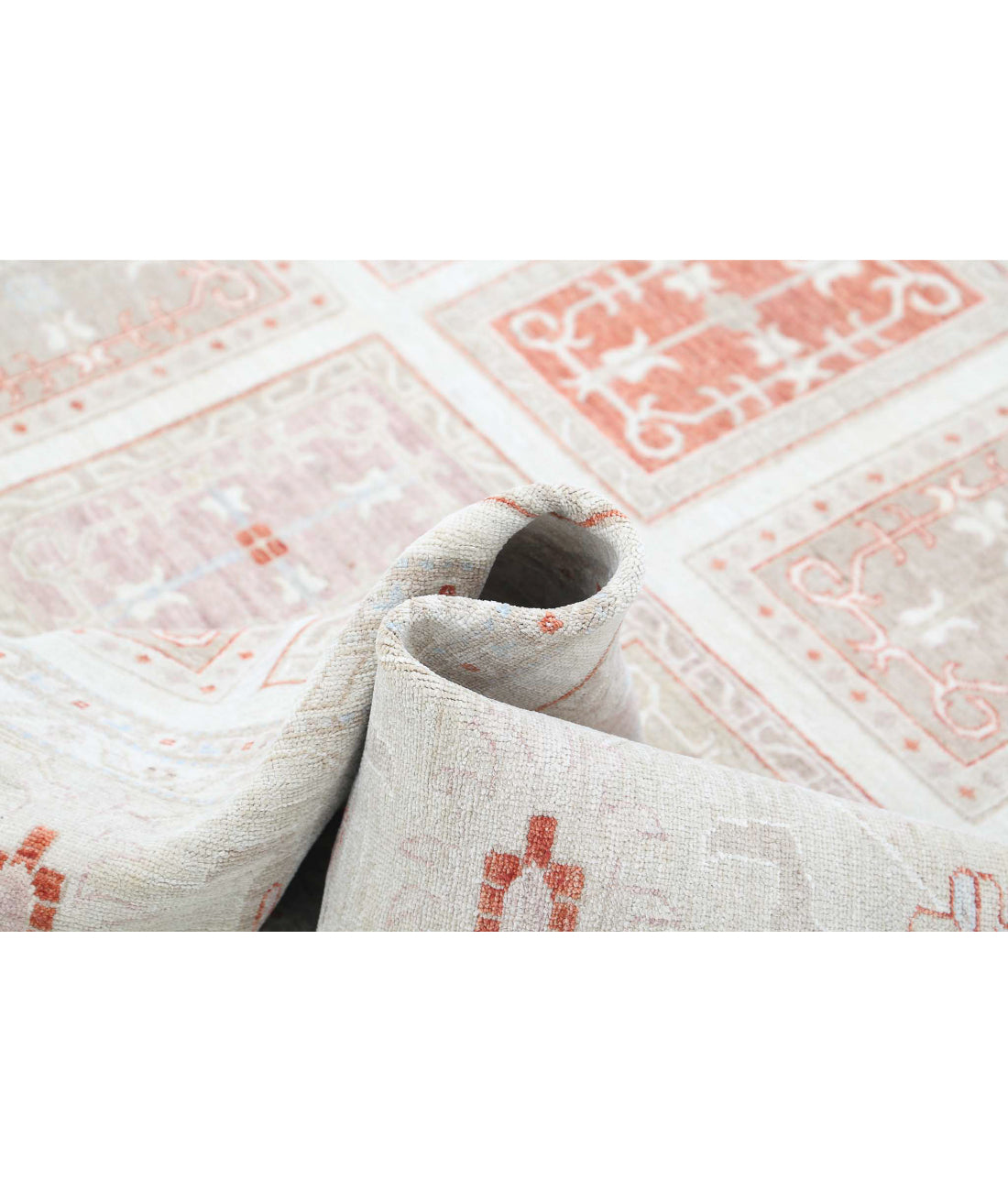 Hand Knotted Bakhtiari Wool Rug - 8'4'' x 11'6'' 8'4'' x 11'6'' (250 X 345) / Ivory / Grey