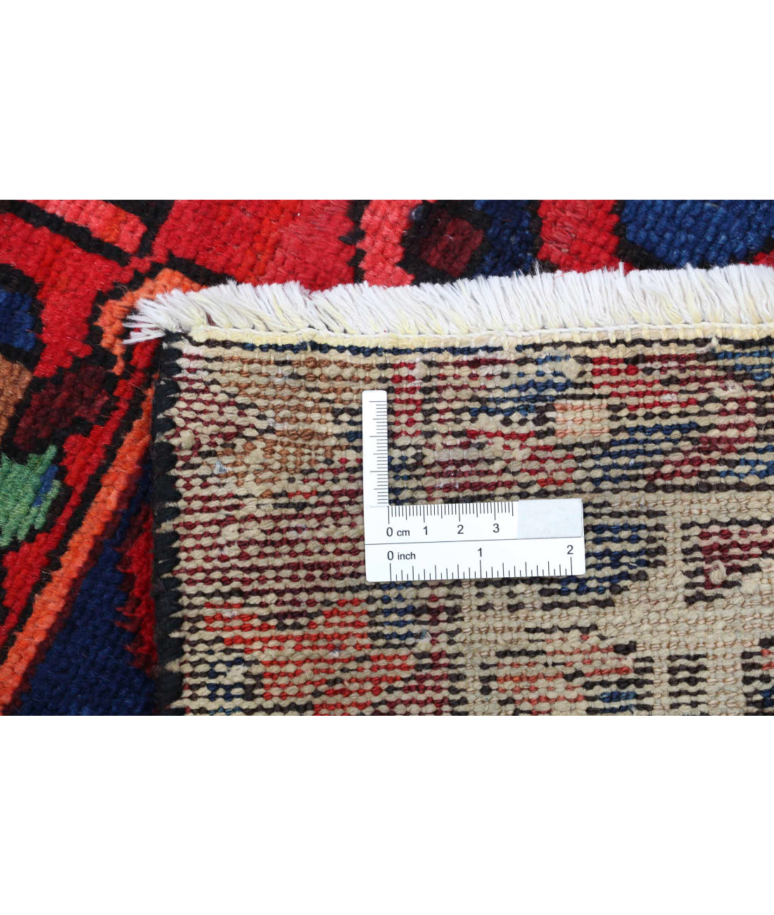 Hand Knotted Oriental Bakhtiari Wool Rug - 6'7'' x 10'2''