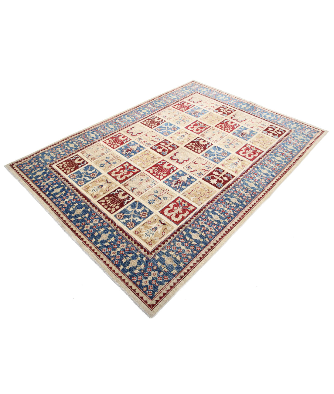 Hand Knotted Bakhtiari Wool Rug - 5'7'' x 7'8'' 5'7'' x 7'8'' (168 X 230) / Multi / Ivory