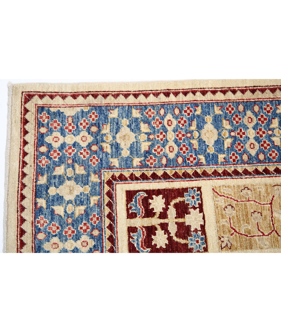 Hand Knotted Bakhtiari Wool Rug - 5'7'' x 7'8'' 5'7'' x 7'8'' (168 X 230) / Multi / Ivory