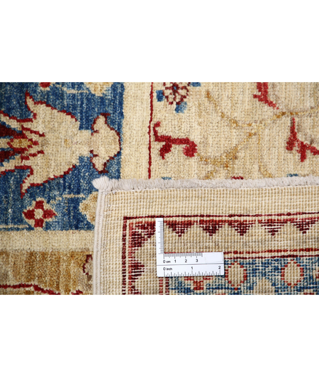 Hand Knotted Bakhtiari Wool Rug - 5'7'' x 7'8''