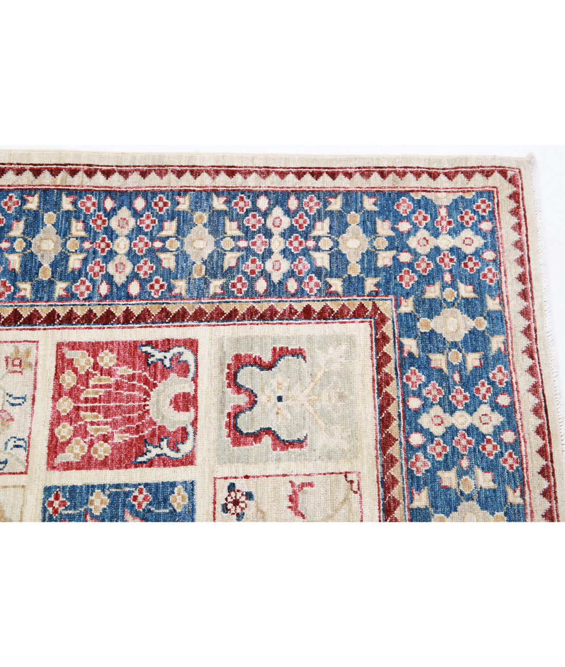 Hand Knotted Bakhtiari Wool Rug - 5'7'' x 7'6'' 5'7'' x 7'6'' (168 X 225) / Multi / Grey