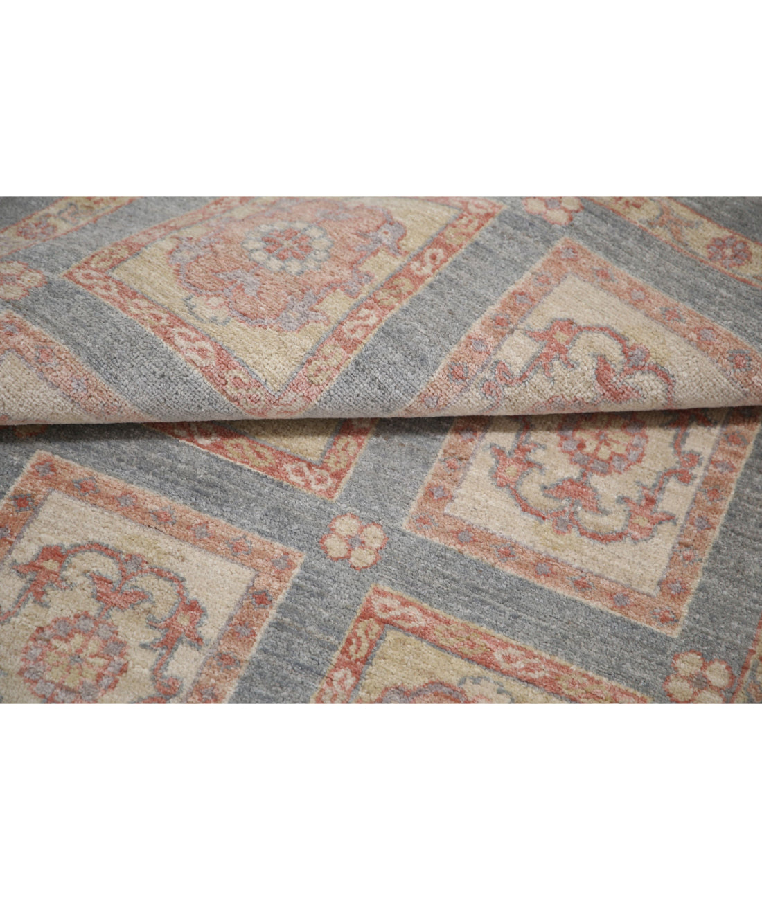 Hand Knotted Bakhtiari Wool Rug - 3'2'' x 4'9'' 3'2'' x 4'9'' (95 X 143) / Grey / Grey