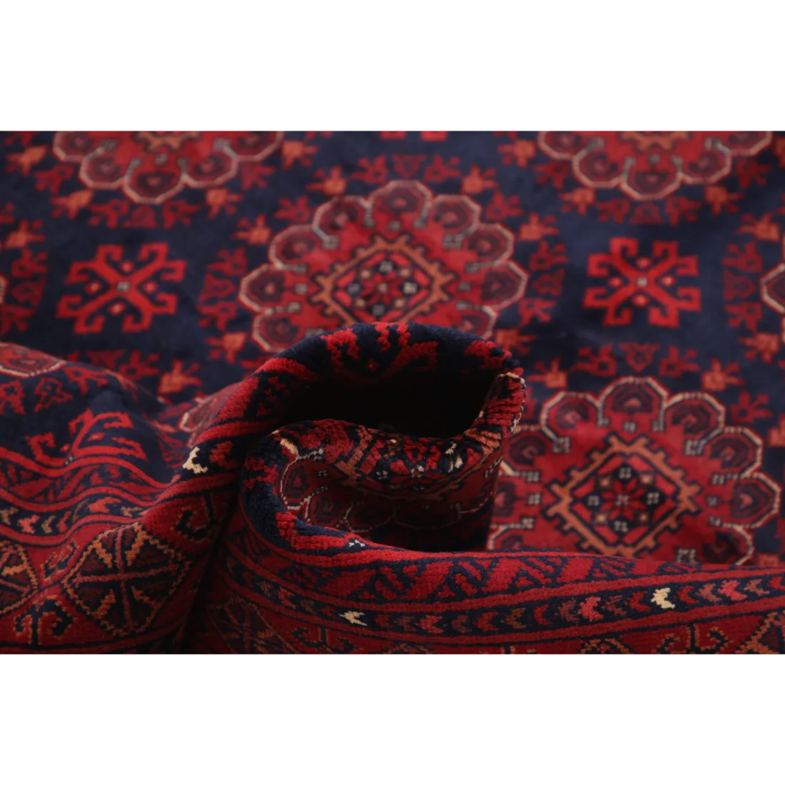 Auburn Veil