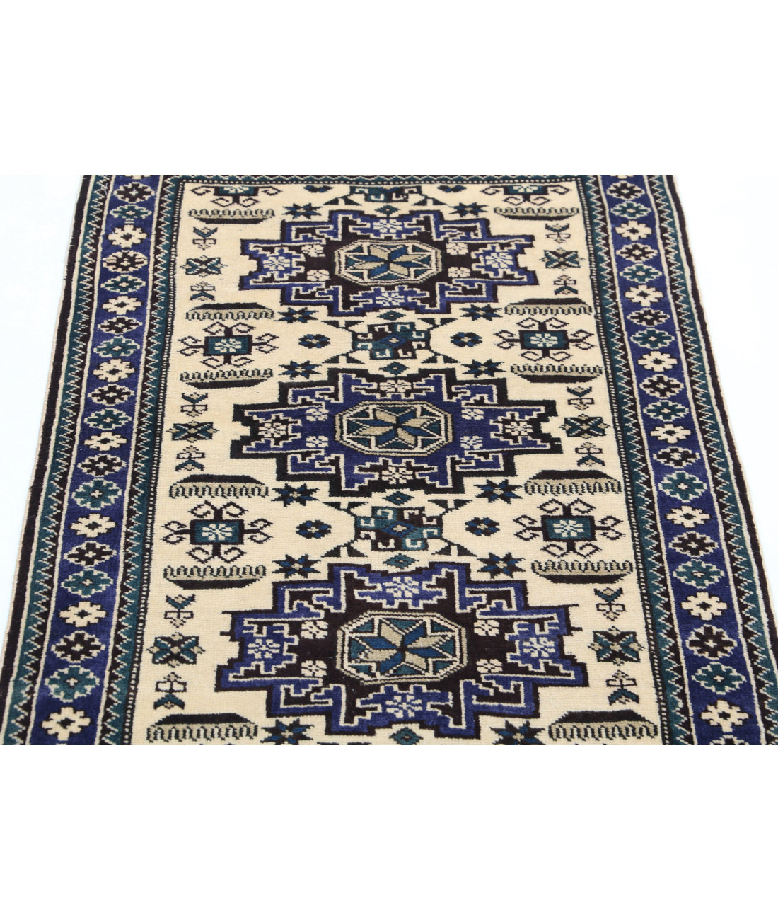 Hand Knotted Persian Kazak Wool Rug - 2'5'' x 3'4'' 2'5'' x 3'4'' (73 X 100) / Ivory / Blue
