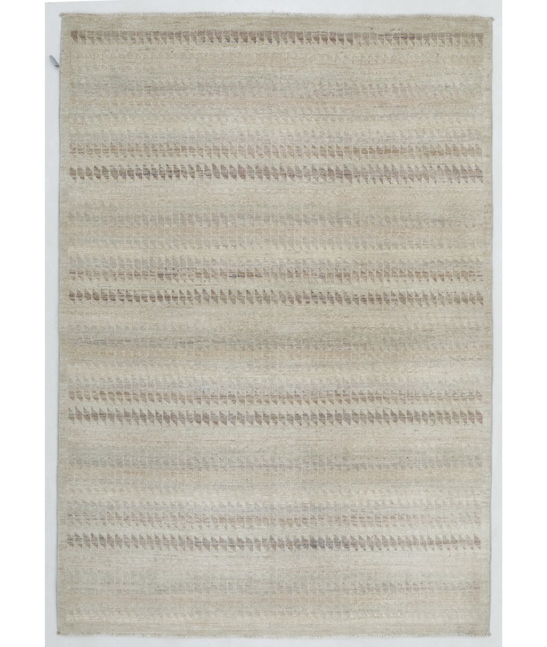 Hand Knotted Artemix Wool Rug  - 4&#39; 0&quot; X 5&#39; 8&quot;
