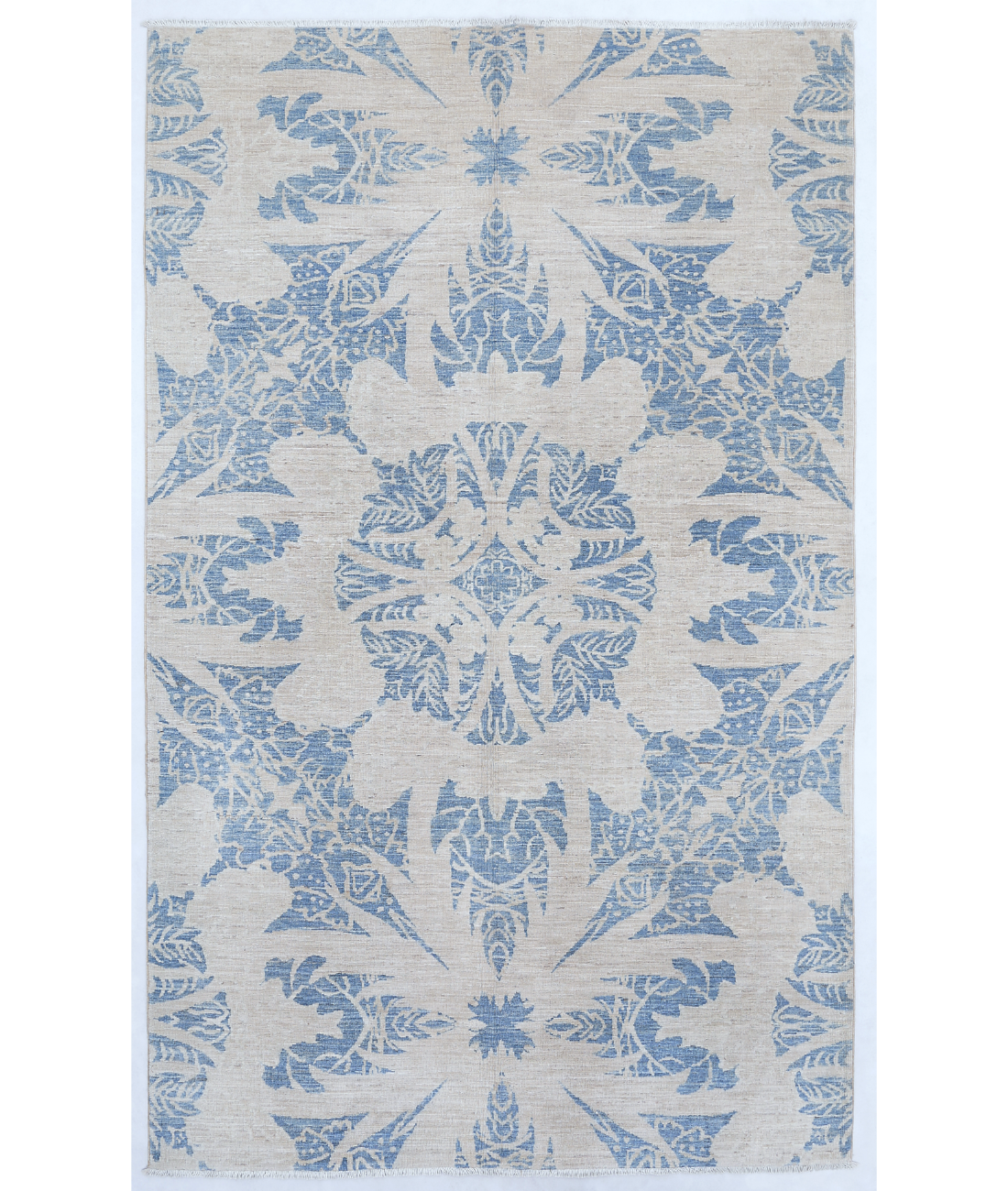 Hand Knotted Artemix Wool Rug  - 4&#39; 9&quot; X 7&#39; 9&quot;