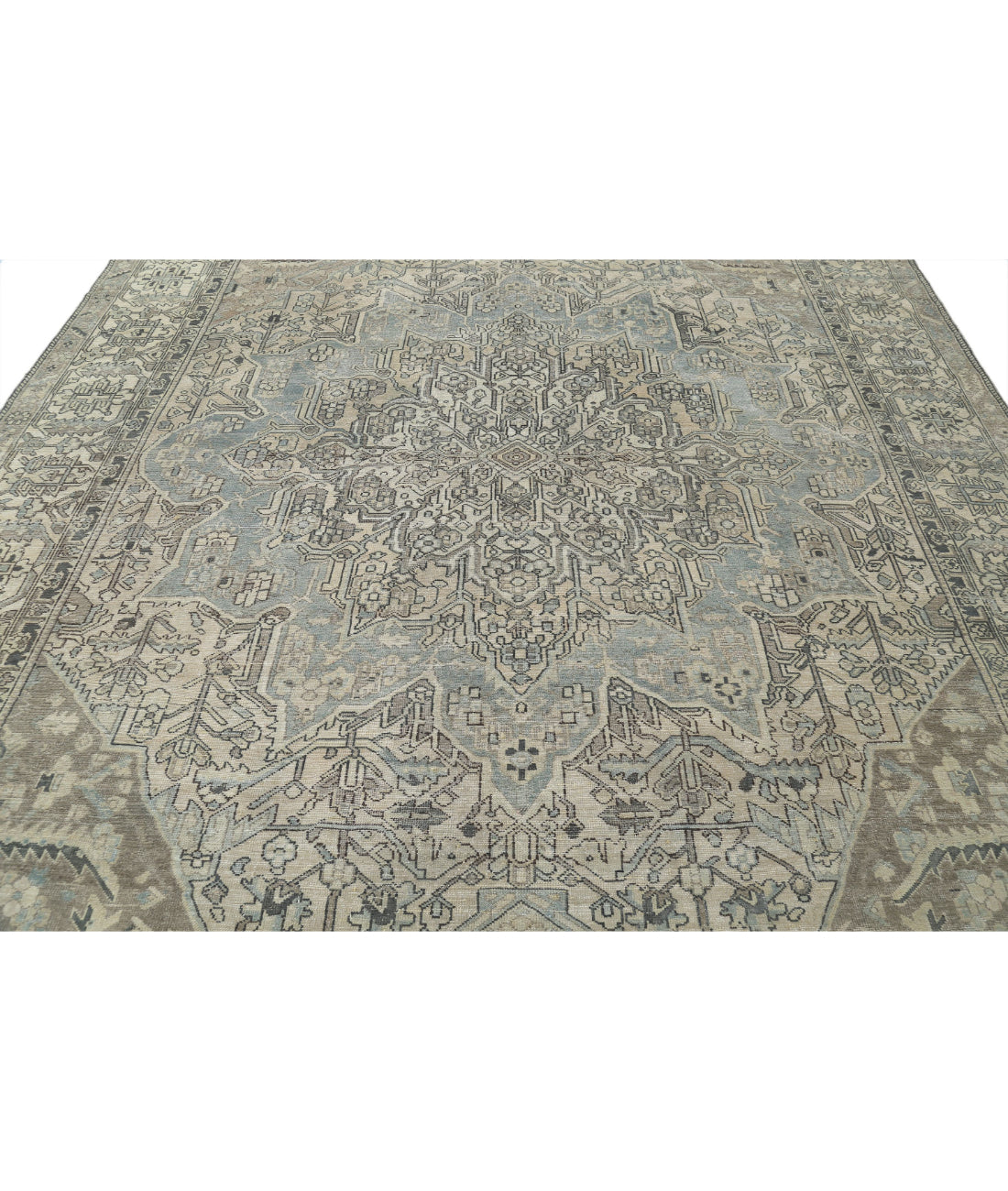 Hand Knotted Vintage Persian Bakhtiari Wool Rug - 10'1'' x 12'3'' 10'1'' x 12'3'' (303 X 368) / Grey / Ivory