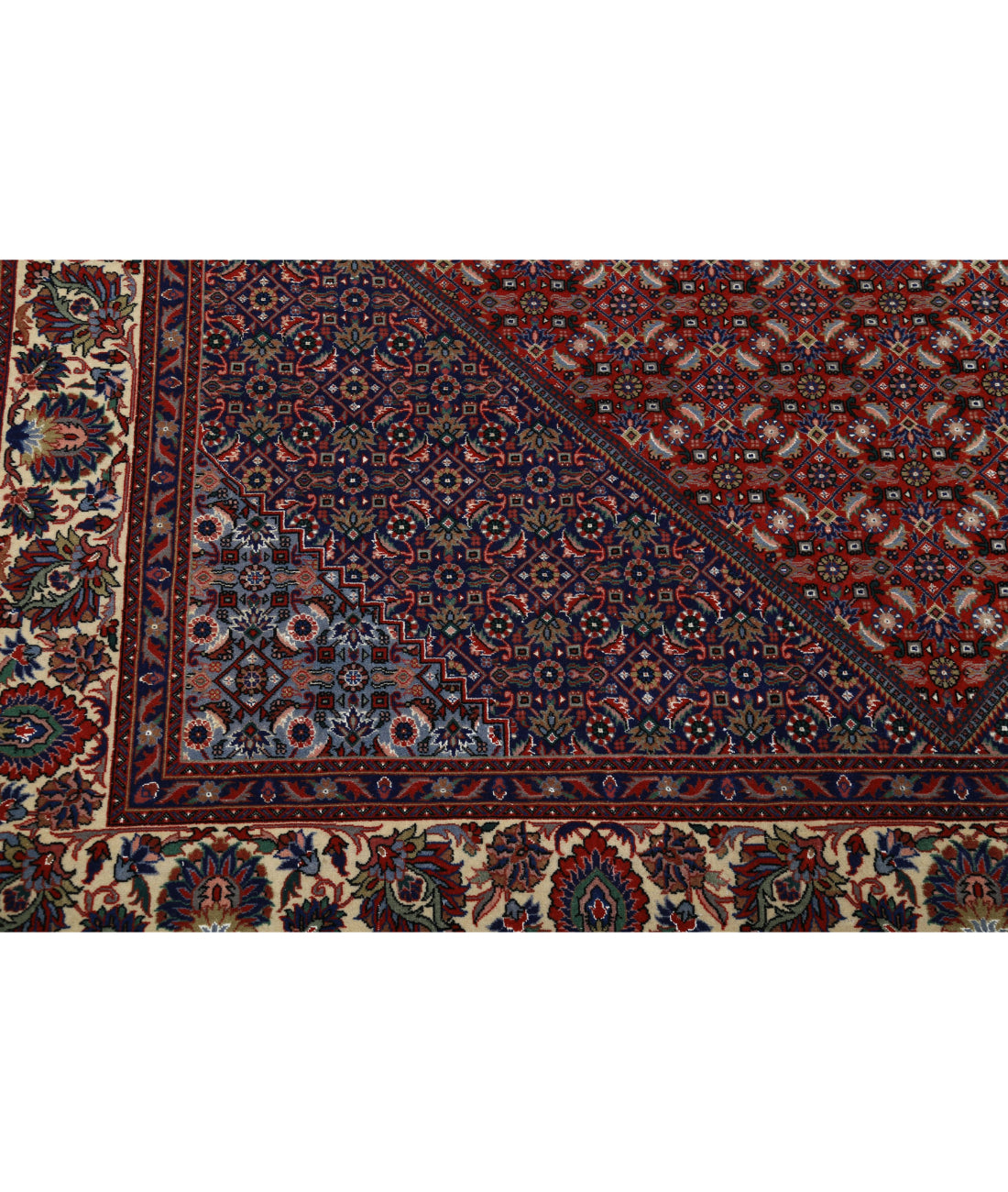 Hand Knotted Persian Bijar Wool Rug - 6'8'' x 9'11'' 6'8'' x 9'11'' (200 X 298) / Red / Ivory