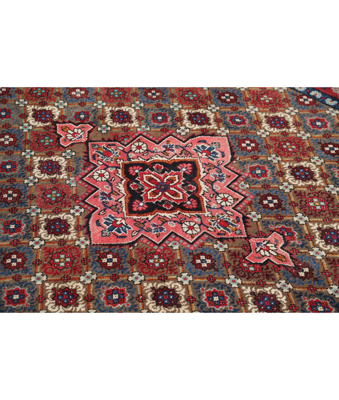 Hand Knotted Persian Bijar Wool Rug - 5'1'' x 10'2'' 5'1'' x 10'2'' (153 X 305) / Taupe / Red