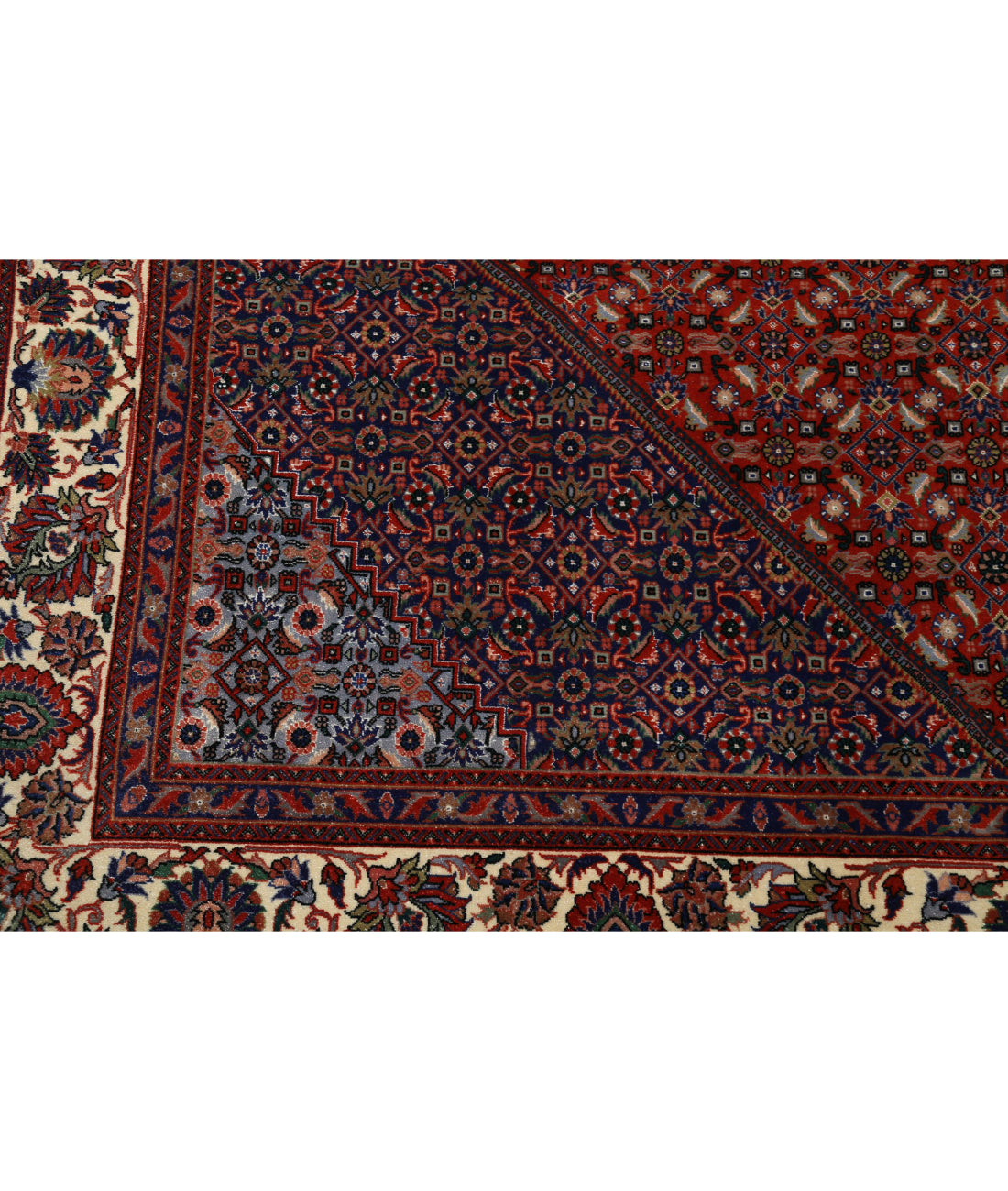 Hand Knotted Persian Bijar Wool Rug - 6'7'' x 9'11'' 6'7'' x 9'11'' (198 X 298) / Red / Ivory