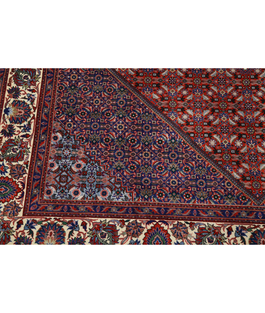 Hand Knotted Persian Bijar Wool & Silk Rug - 6'7'' x 9'9'' 6'7'' x 9'9'' (198 X 293) / Red / Ivory