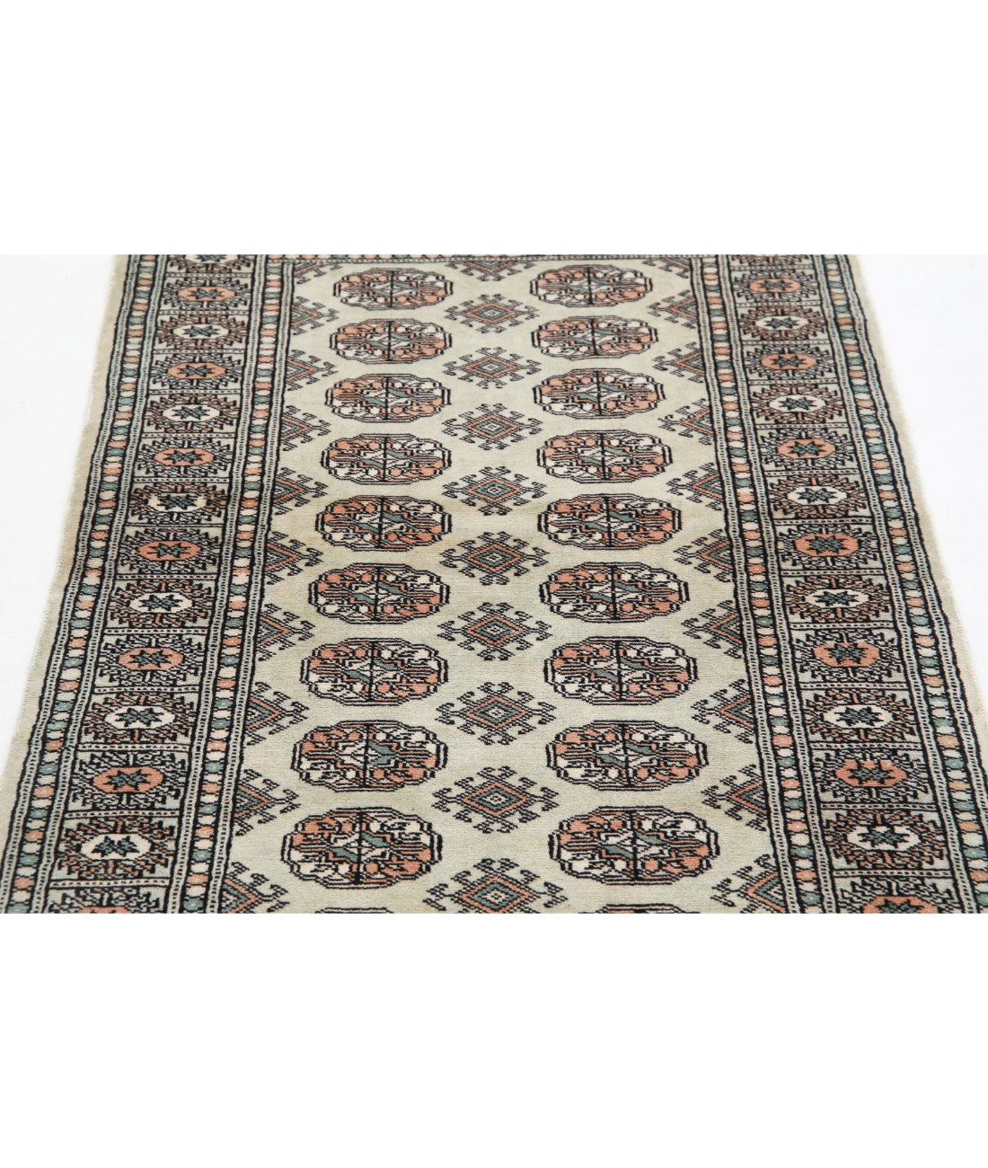 Hand Knotted Tribal Bokhara Wool Rug - 2'11'' x 5'0'' 2'11'' x 5'0'' (88 X 150) / Grey / Ivory