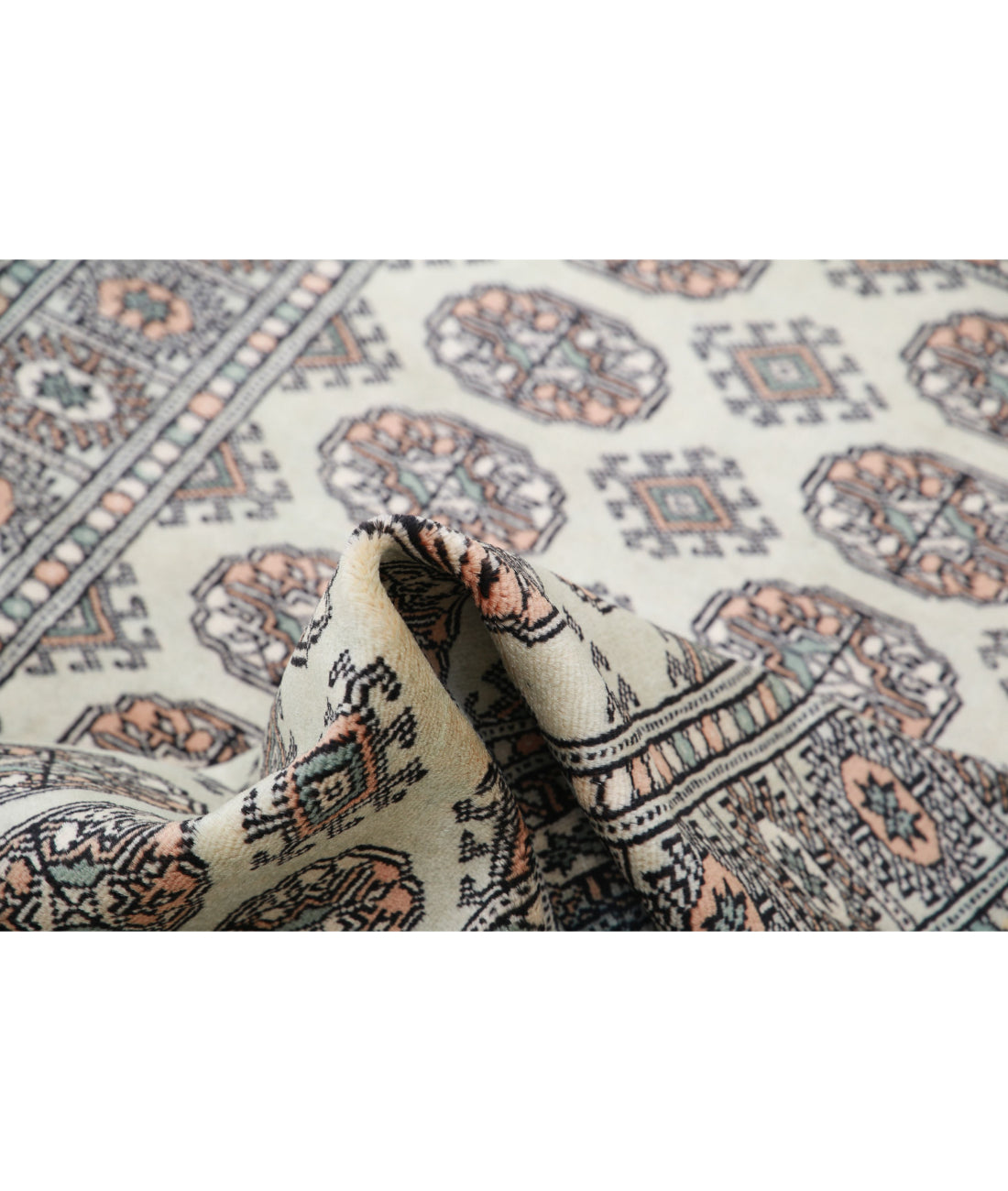 Hand Knotted Tribal Bokhara Wool Rug - 2'11'' x 5'0'' 2'11'' x 5'0'' (88 X 150) / Grey / Ivory