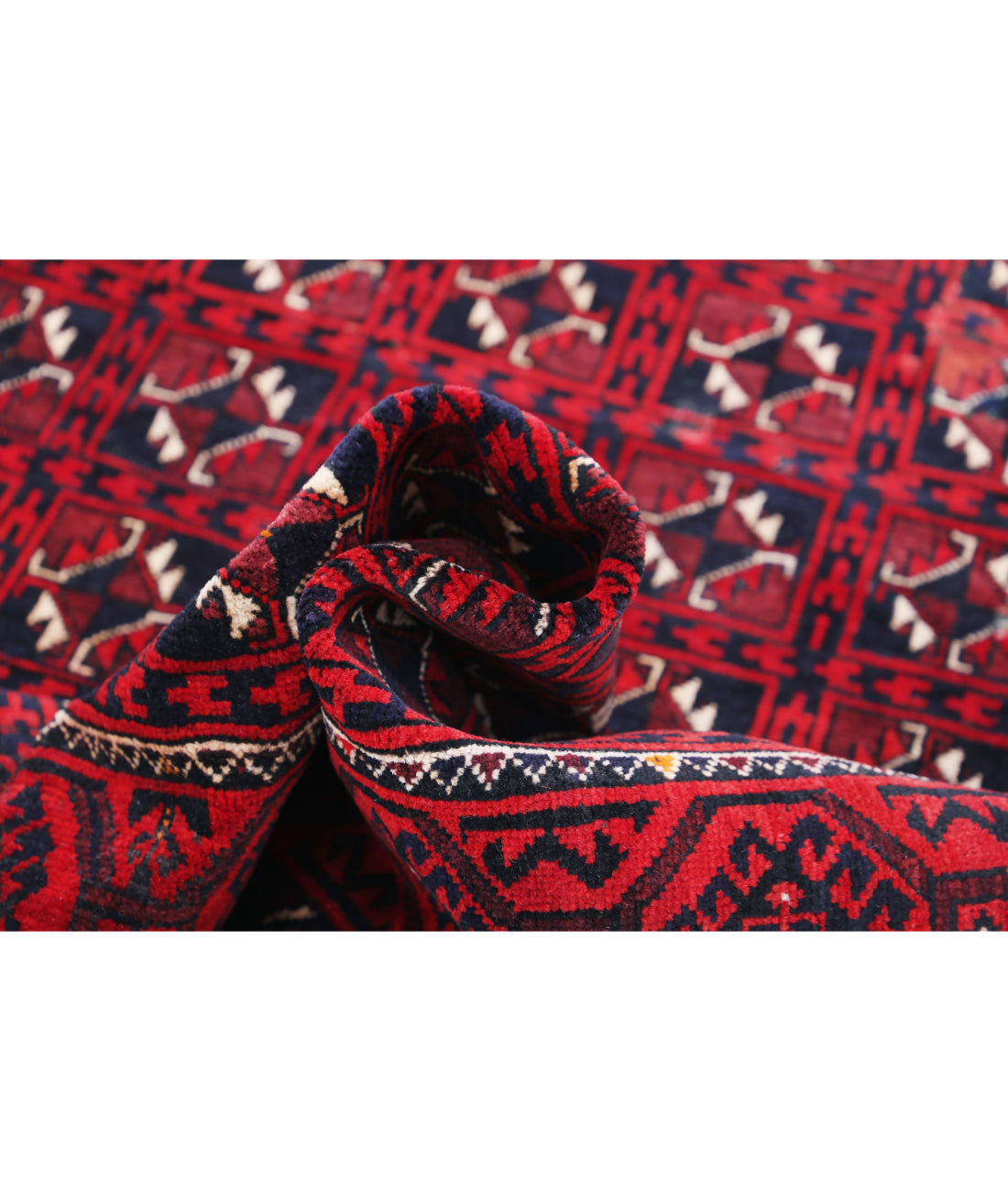 Hand Knotted Tribal Bokhara Wool Rug - 4'7'' x 7'7'' 4'7'' x 7'7'' (138 X 228) / Red / Blue