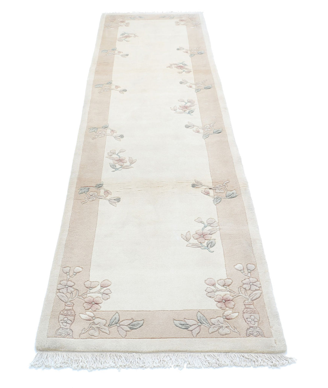 Hand Knotted Chinese Wool Rug - 2'6'' x 10'4'' 2'6'' x 10'4'' (75 X 310) / Ivory / Grey