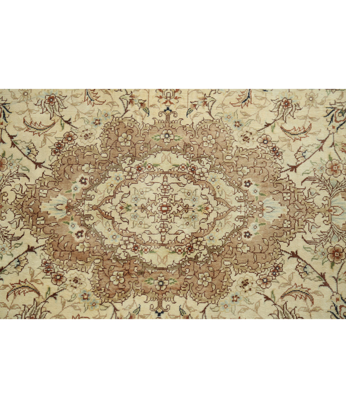 Hand Knotted Masterpiece Hereke Fine Silk Rug - 2'7'' x 4'0'' 2'7'' x 4'0'' (78 X 120) / Ivory / Taupe