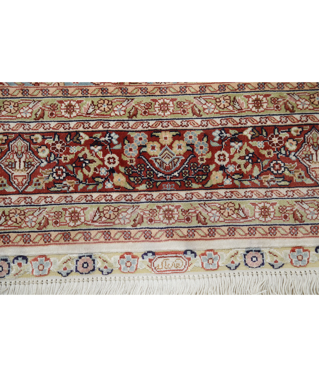 Hand Knotted Masterpiece Hereke Fine Silk Rug - 2'7'' x 4'0'' 2'7'' x 4'0'' (78 X 120) / Ivory / Red