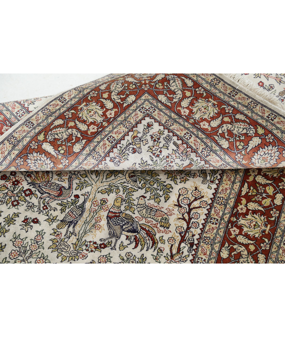 Hand Knotted Masterpiece Hereke Fine Silk Rug - 2'7'' x 3'11'' 2'7'' x 3'11'' (78 X 118) / Ivory / Rust