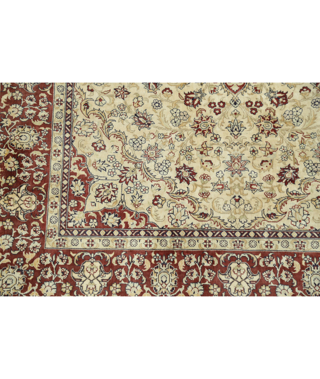 Hand Knotted Masterpiece Hereke Fine Silk Rug - 3'1'' x 4'10'' 3'1'' x 4'10'' (93 X 145) / Beige / Red