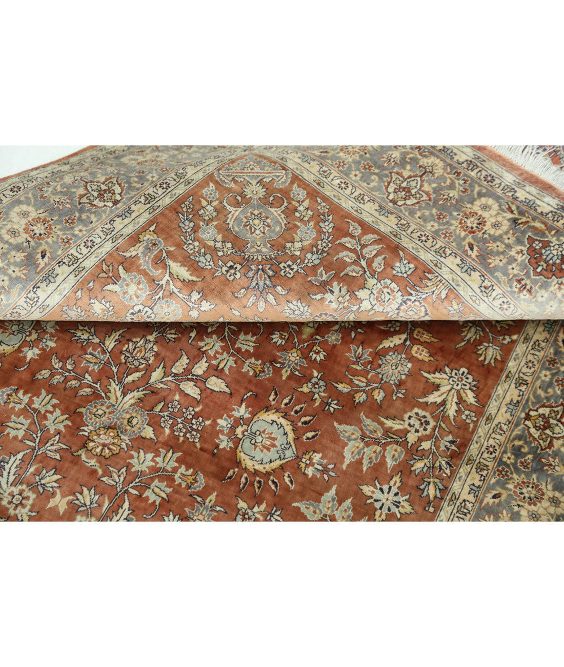 Hand Knotted Masterpiece Hereke Fine Silk Rug - 3'0'' x 4'11'' 3'0'' x 4'11'' (90 X 148) / Rust / Grey