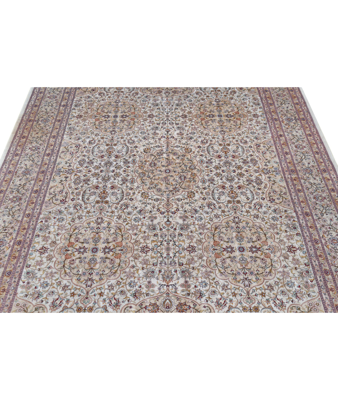 Hand Knotted Masterpiece Hereke Fine Silk Rug - 6'0'' x 9'0'' 6'0'' x 9'0'' (180 X 270) / Ivory / Red