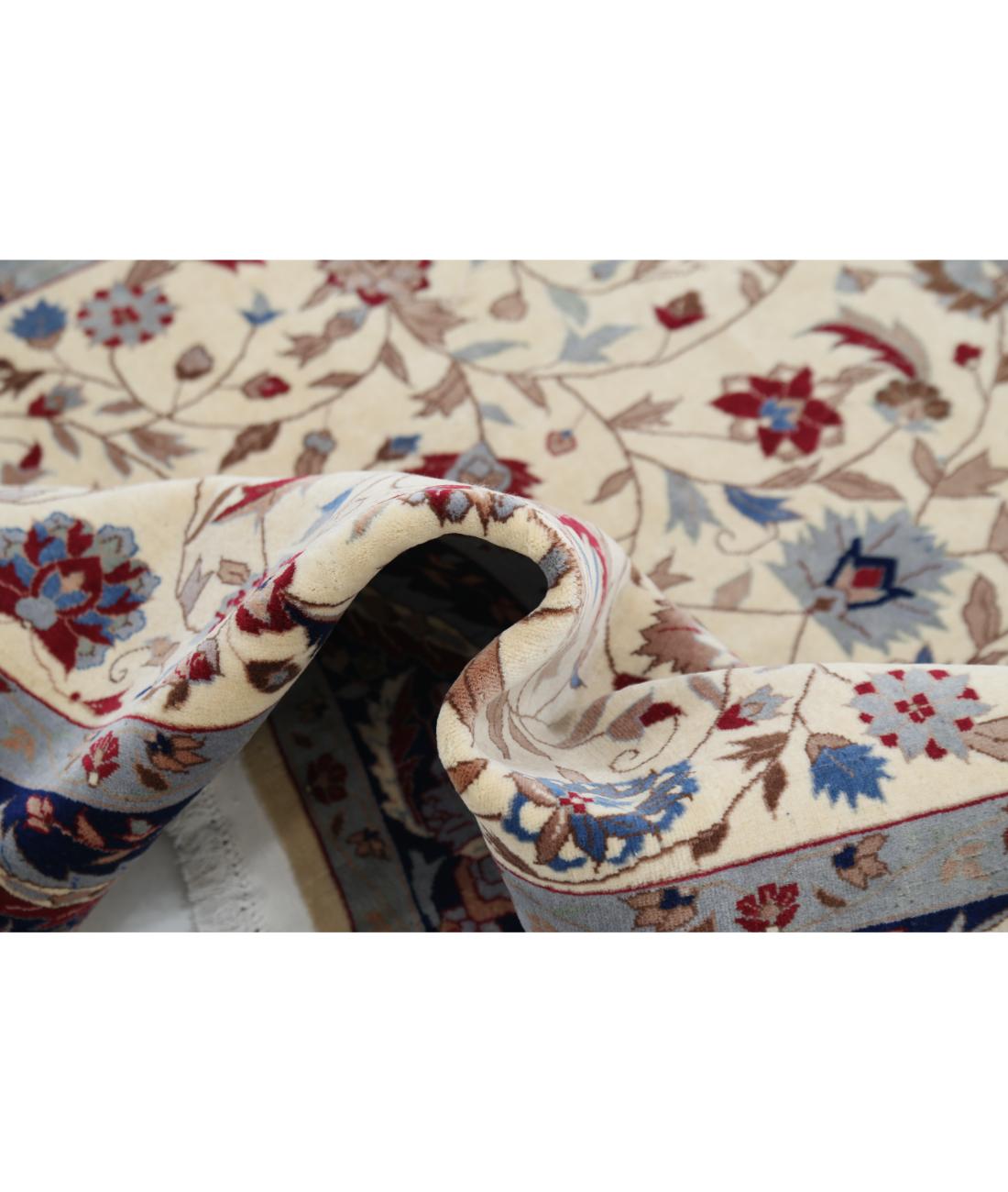 Hand Knotted Heritage Fine Persian Style Wool Rug - 5'0'' x 7'5'' 5' 0" X 7' 5" (152 X 226) / Ivory / Blue