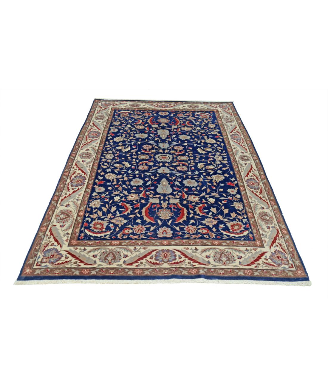 Hand Knotted Heritage Fine Oriental Wool Rug - 5'0'' x 7'5''
