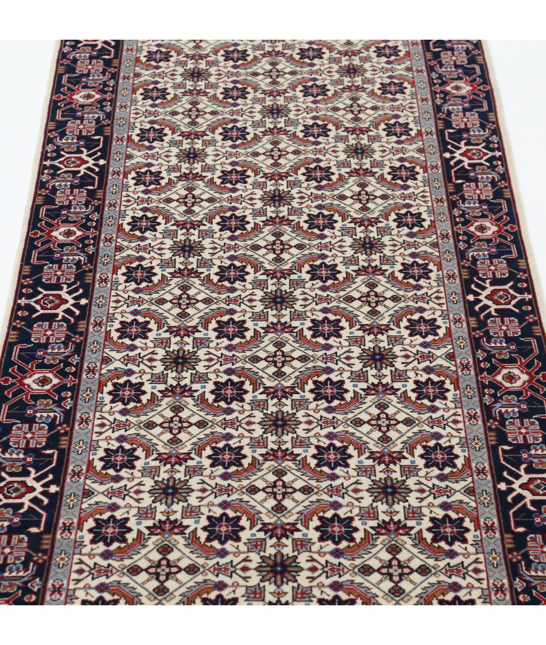 Hand Knotted Heritage Fine Persian Style Wool Rug - 2'6'' x 9'11'' 2' 6" X 9' 11" (76 X 302) / Ivory / Blue