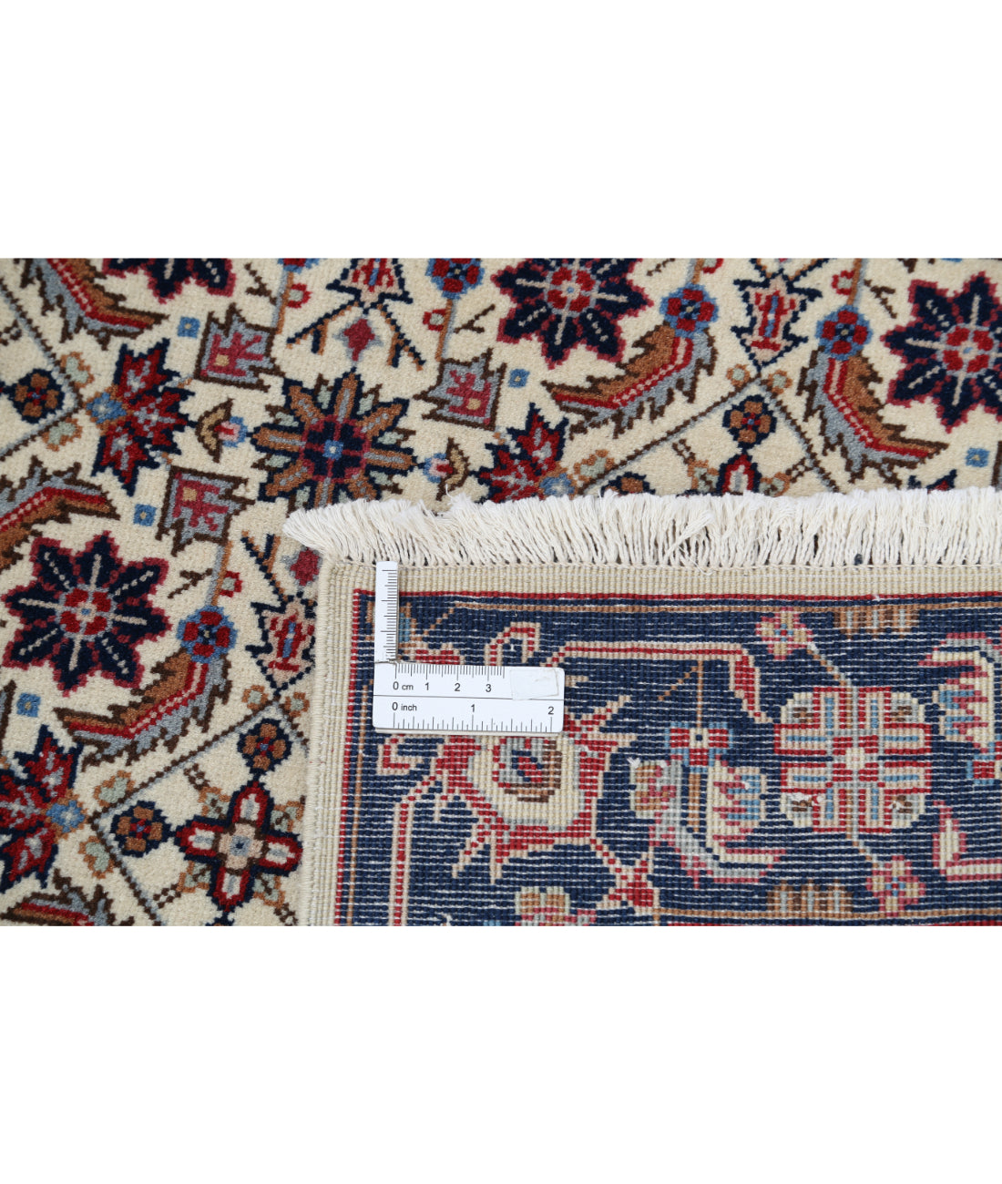 Hand Knotted Heritage Fine Oriental Wool Rug - 2'6'' x 9'11''