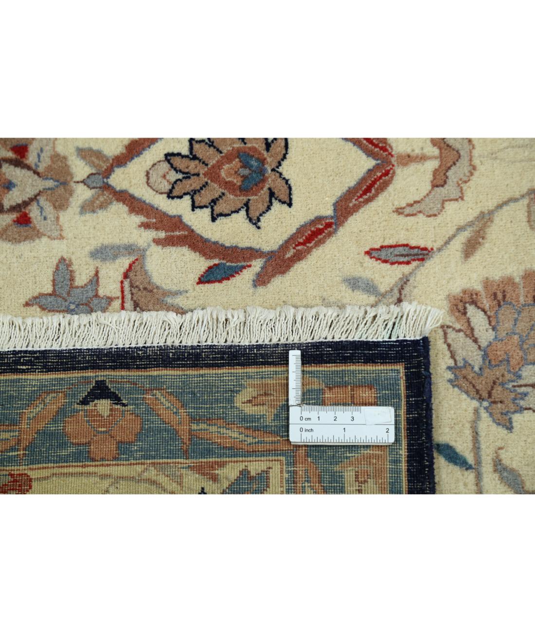 Hand Knotted Heritage Fine Oriental Wool Rug - 6'1'' x 9'0''