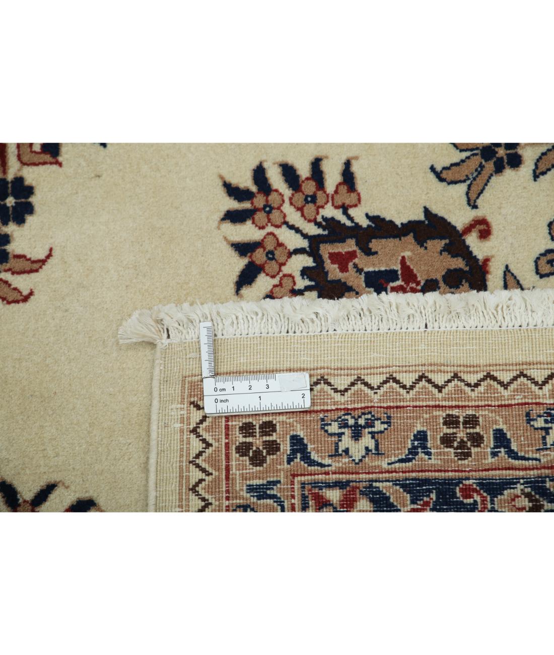 Hand Knotted Heritage Fine Oriental Wool Rug - 6'0'' x 8'11''