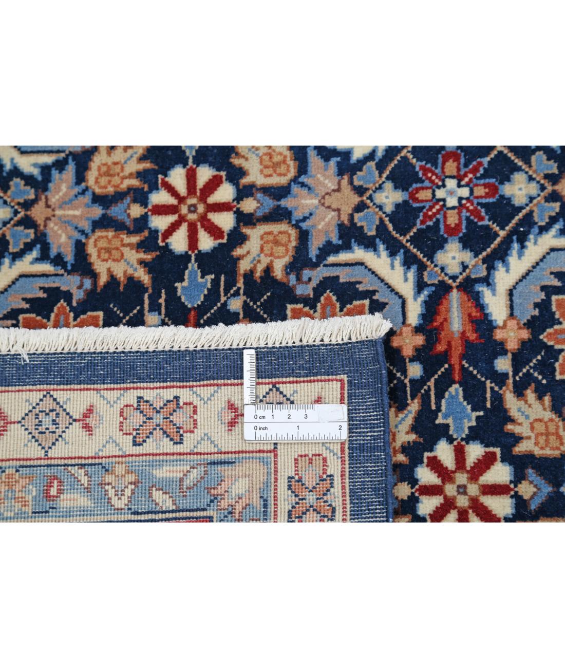 Hand Knotted Heritage Fine Oriental Wool Rug - 6'0'' x 9'2''