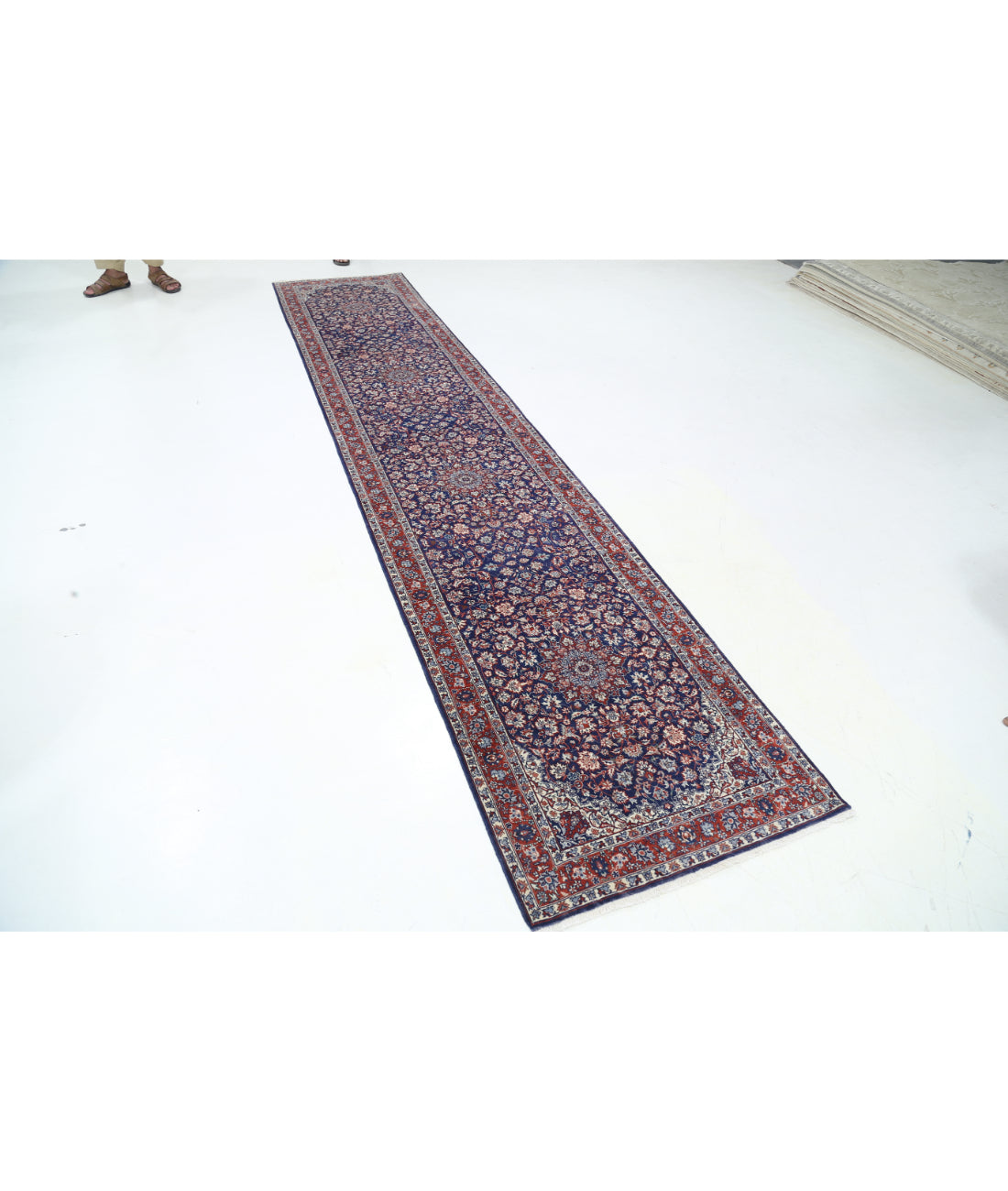 Hand Knotted Heritage Fine Persian Style Wool Rug - 2'8'' x 13'4'' 2' 8" X 13' 4" (81 X 406) / Blue / Rust