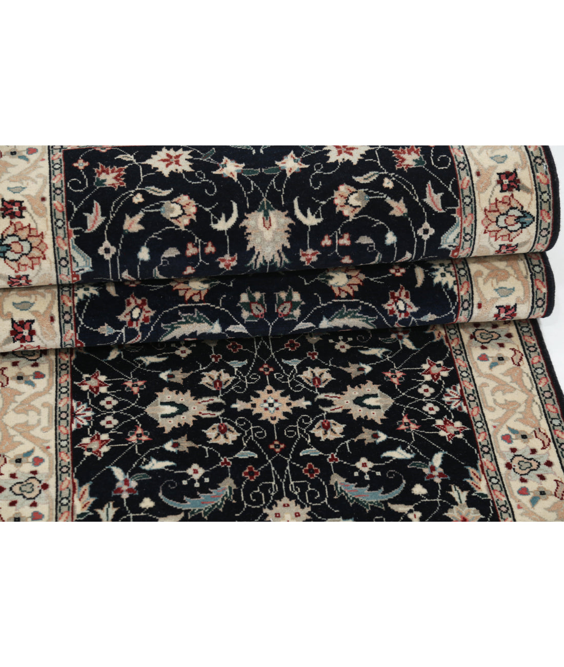 Hand Knotted Heritage Persian Style Wool Rug - 2'6'' x 11'10'' 2' 6" X 11' 10" (76 X 361) / Black / Ivory